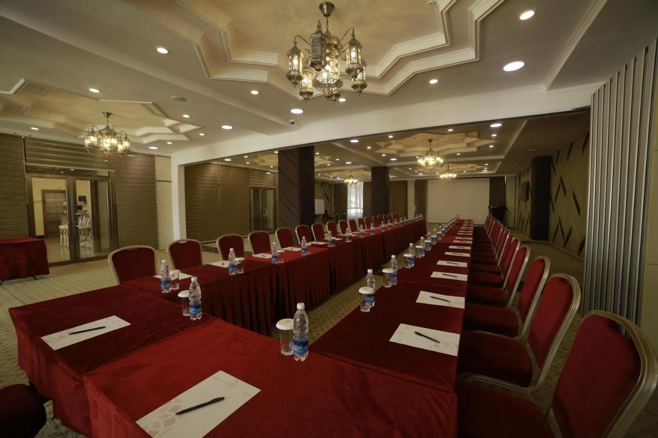 Jannat Regency Jalal-Abad酒店 外观 照片